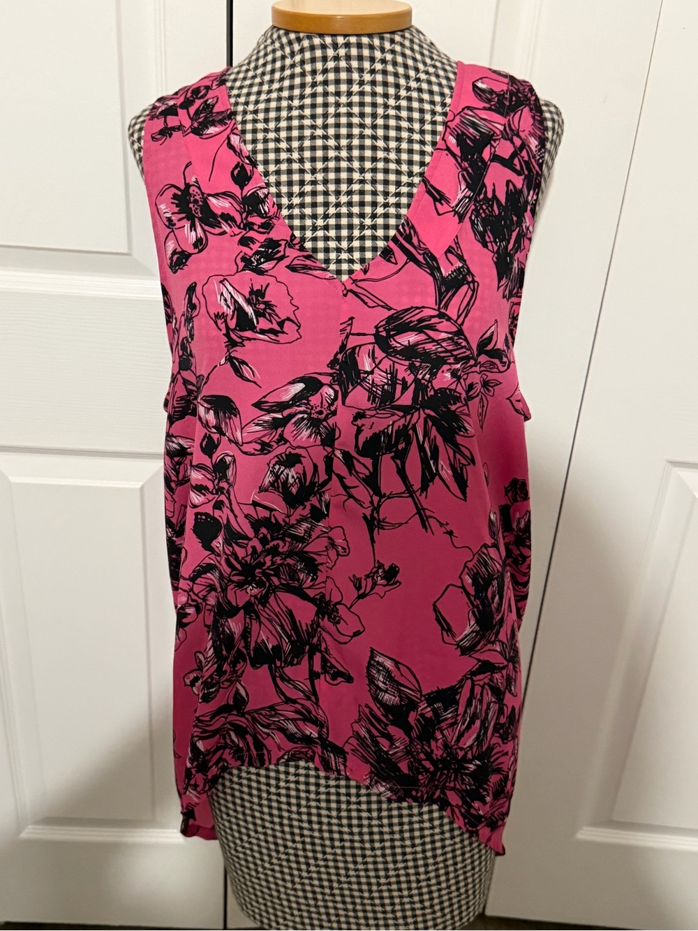Bcbgeneration pink tank size M